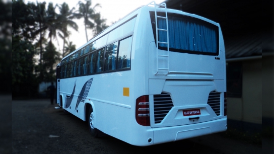 ojesdesigns motorhomes and caravan Ojesdesigns - Luxury Tourist Coach Image